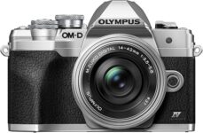 Top 10 Best Mirrorless Cameras 2025